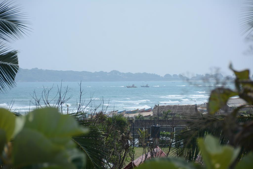 Hotel Tobiko Trincomalee Exterior photo